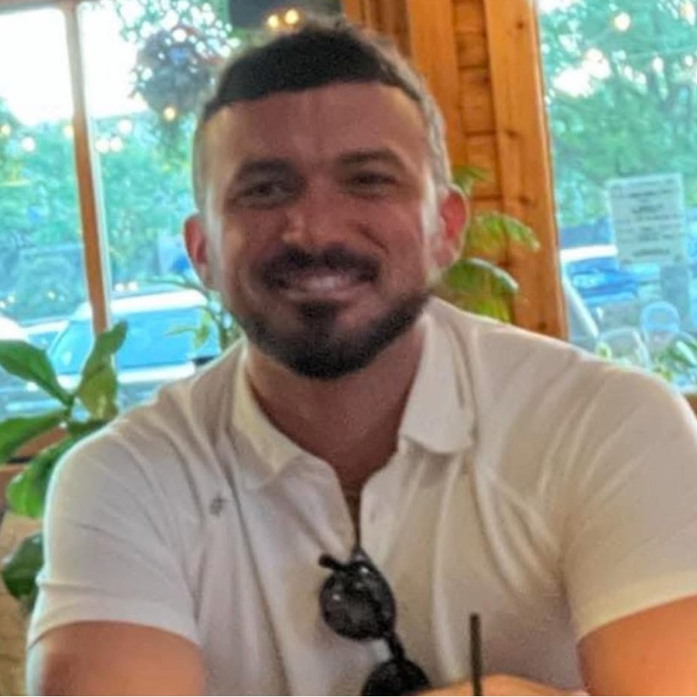 Meet your Posher, Chase